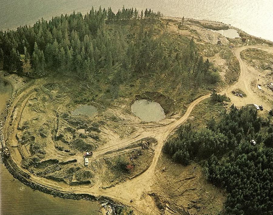 Who built the Money Pit on Oak Island?