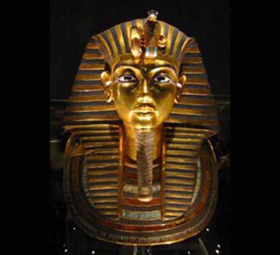  Au-delà, sarcophages, masques funéraires (2023) Kingtutmask